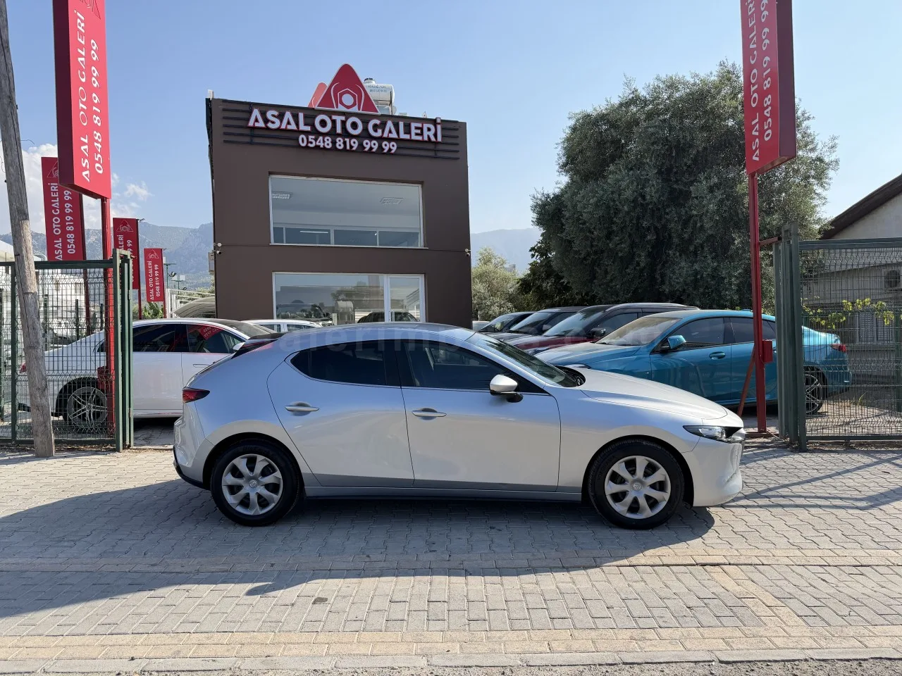 2022 Model Otomatik Mazda 3 1.5 SkyActive-G Girne Satılık İkinci El | GalerimPlus - Thumbnail 4