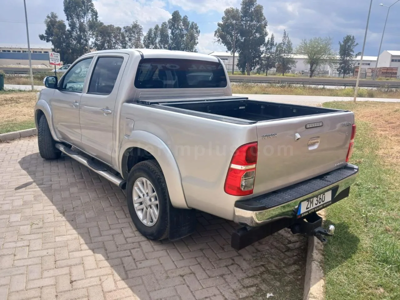 2014 Model Düz Toyota Hilux 3.0 D Lefkoşa Satılık İkinci El | GalerimPlus - Thumbnail 3