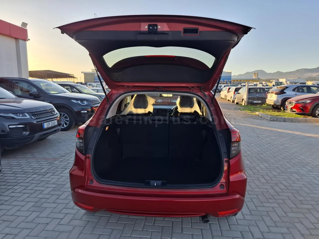 2019 Model Otomatik Honda Vezel 1.5 i-VTEC Hybrid Automatic Lefkoşa Satılık İkinci El | GalerimPlus - Thumbnail 8