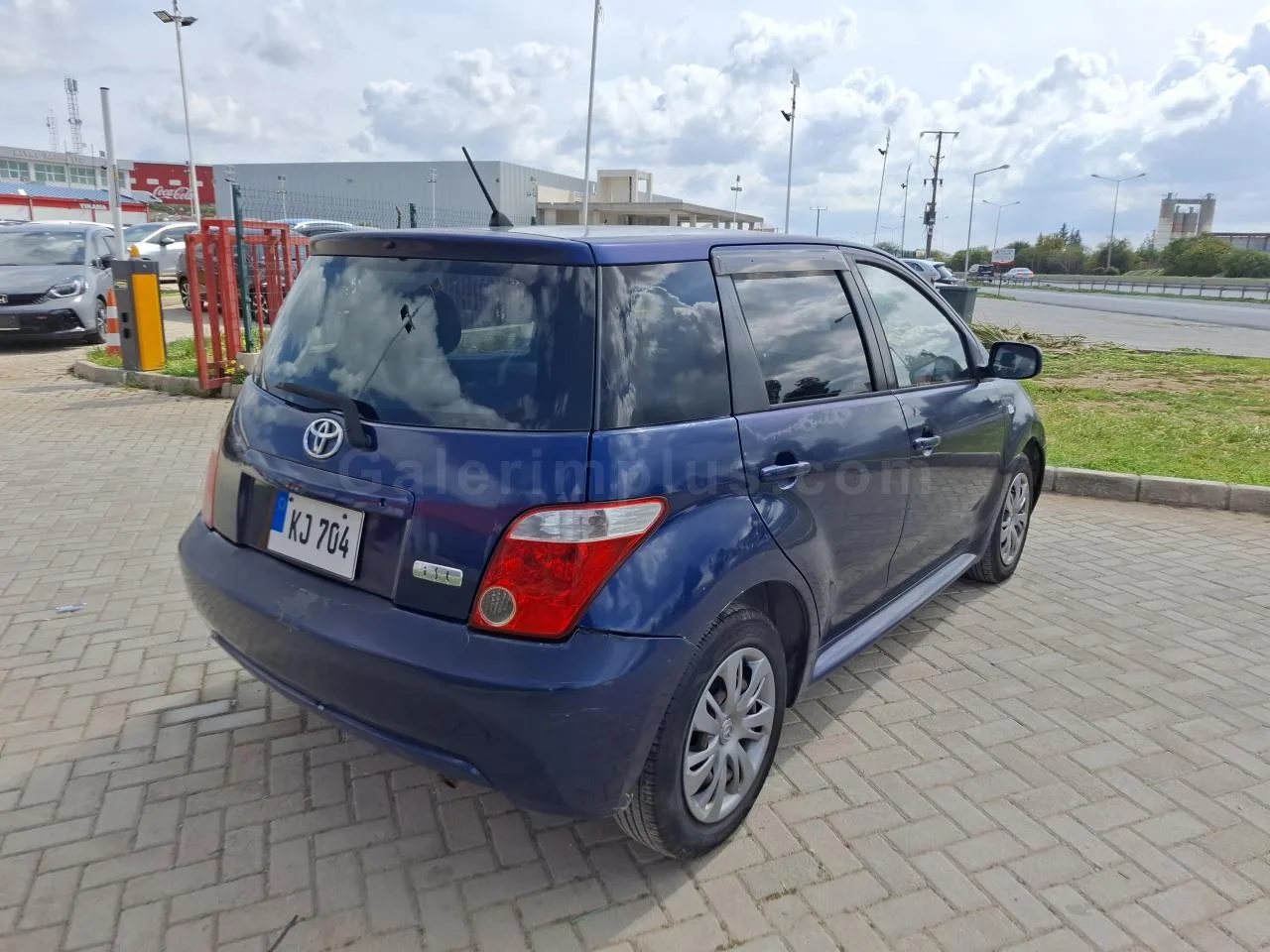 2005 Model Otomatik Toyota Ist 1.3i Automatic Lefkoşa Satılık İkinci El | GalerimPlus - Thumbnail 5