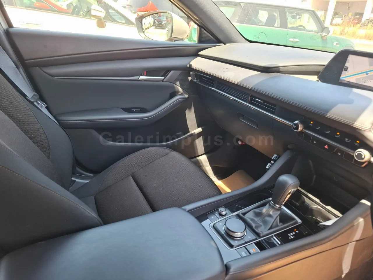 2024 Model Otomatik Mazda 3 1.5 SkyActive-G İskele Satılık İkinci El | GalerimPlus - Thumbnail 8