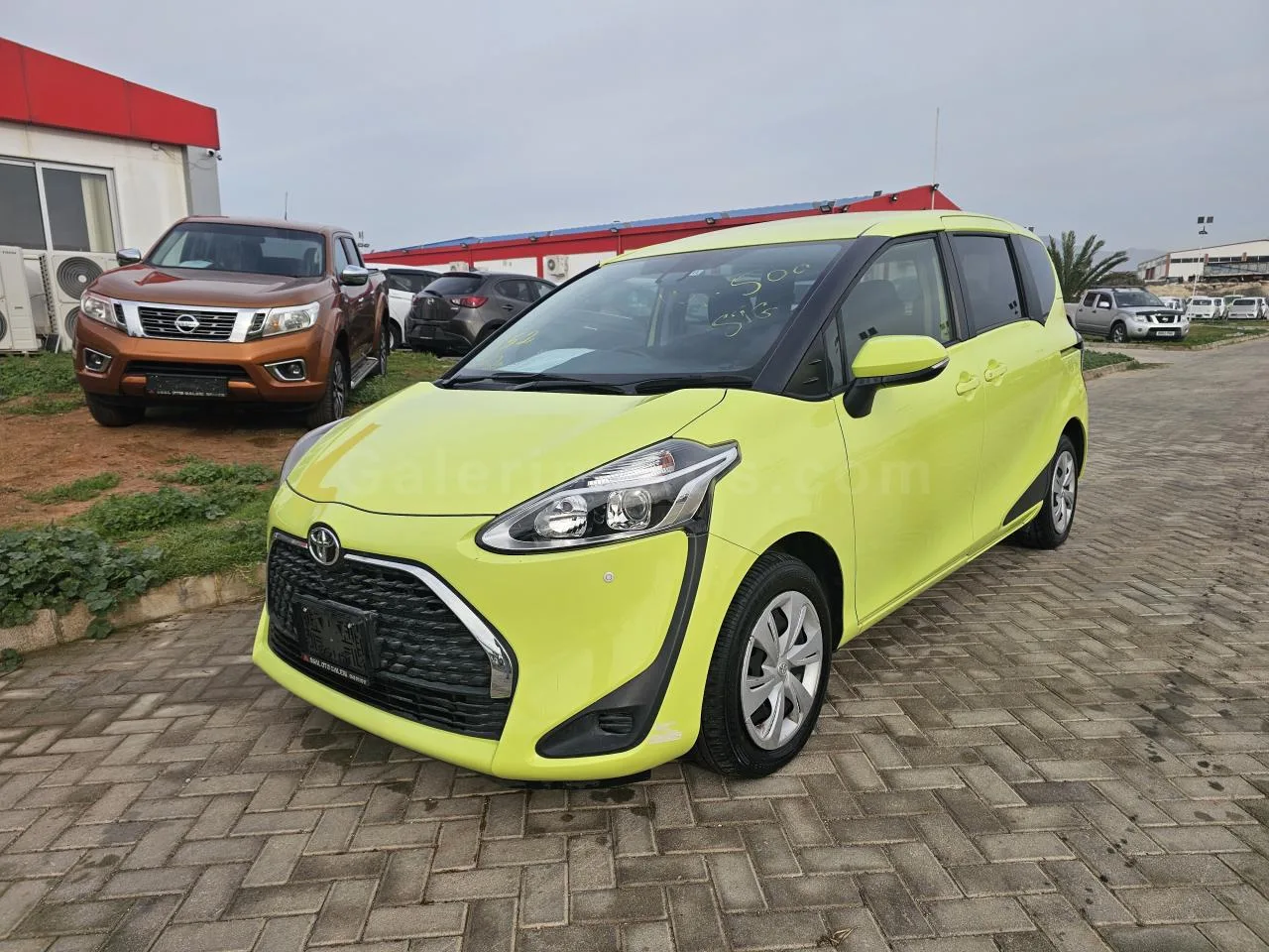 2020 Model Otomatik Toyota Sienta 1.5 i Lefkoşa Satılık İkinci El | GalerimPlus - Thumbnail 2