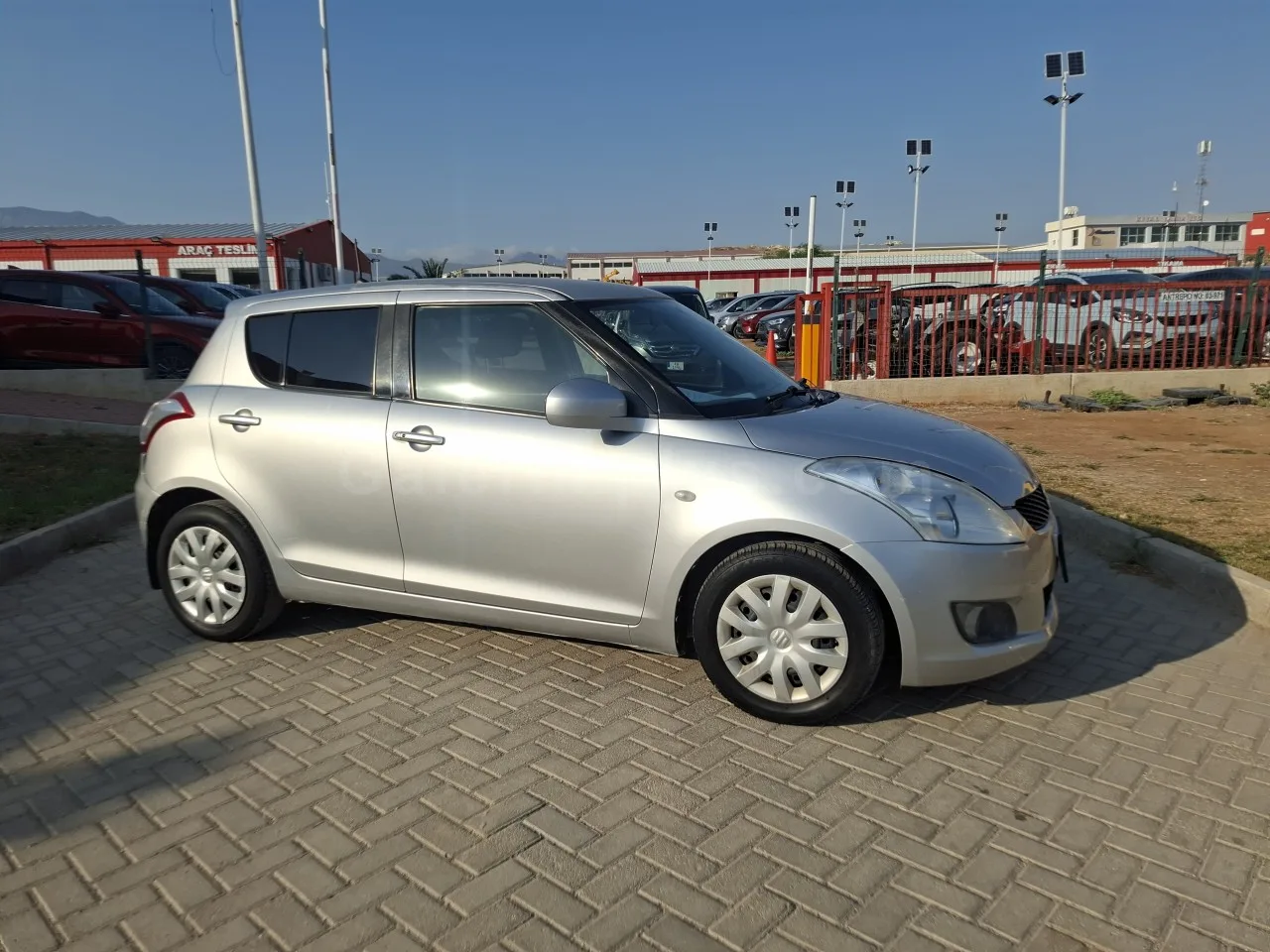 2012 Model Otomatik Suzuki Swift 1.3 Lefkoşa Satılık İkinci El | GalerimPlus - Thumbnail 4