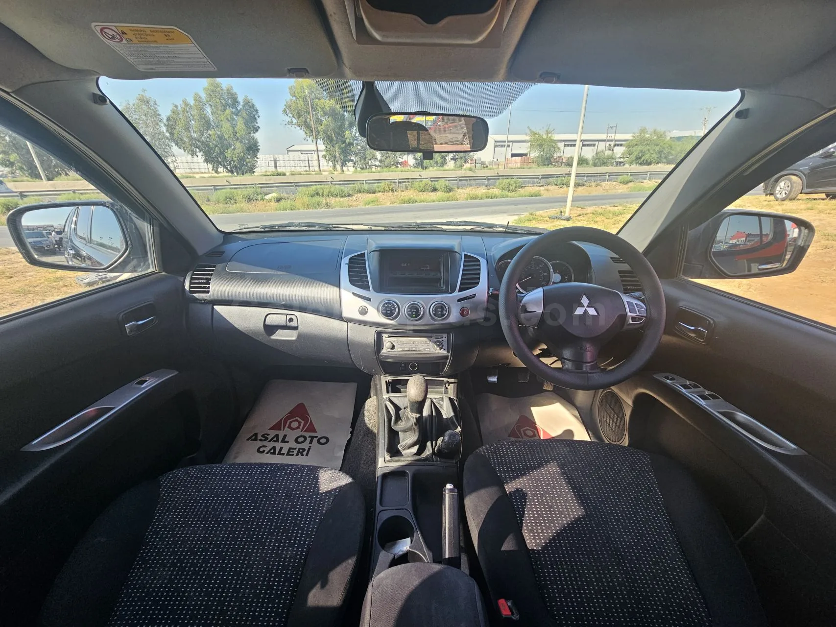 2014 Model Düz Mitsubishi L 200 4x4 Lefkoşa Satılık İkinci El | GalerimPlus - Thumbnail 8