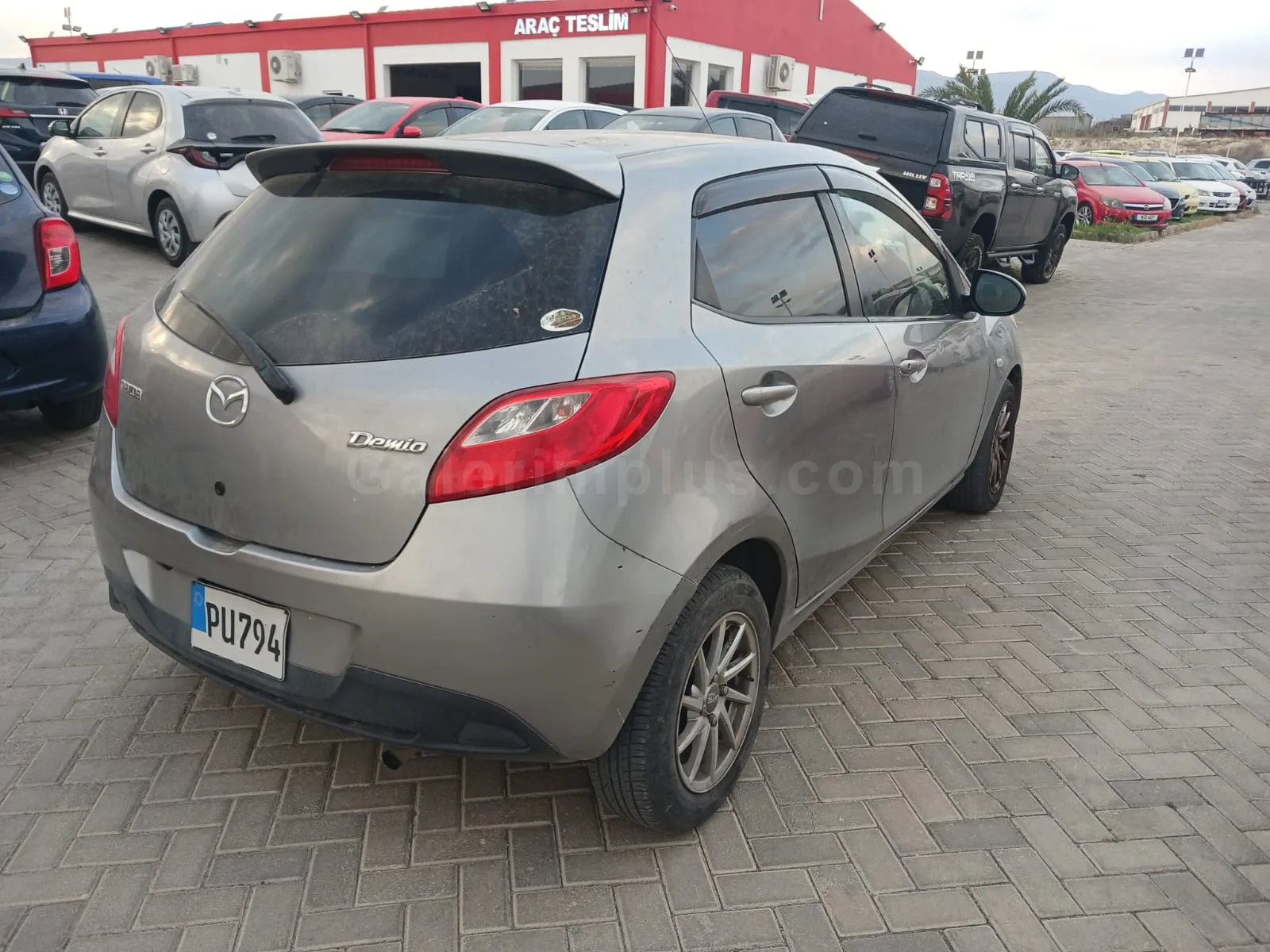 2013 Model Otomatik Mazda Demio 1.3i Lefkoşa Satılık İkinci El | GalerimPlus - Thumbnail 3