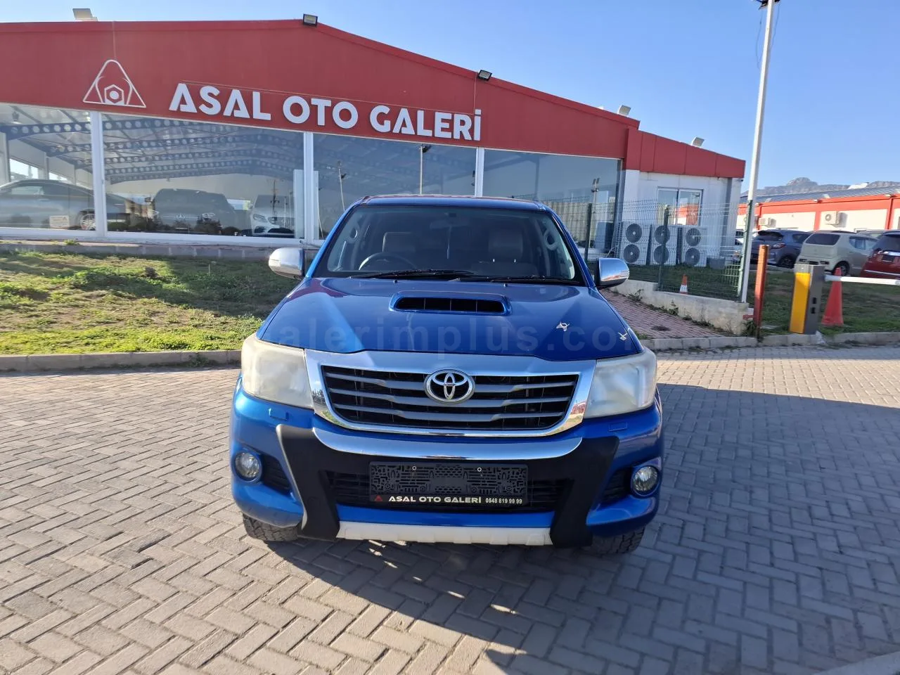 2013 Model Otomatik Toyota Hilux 3.0 D Lefkoşa Satılık İkinci El | GalerimPlus - Thumbnail 3