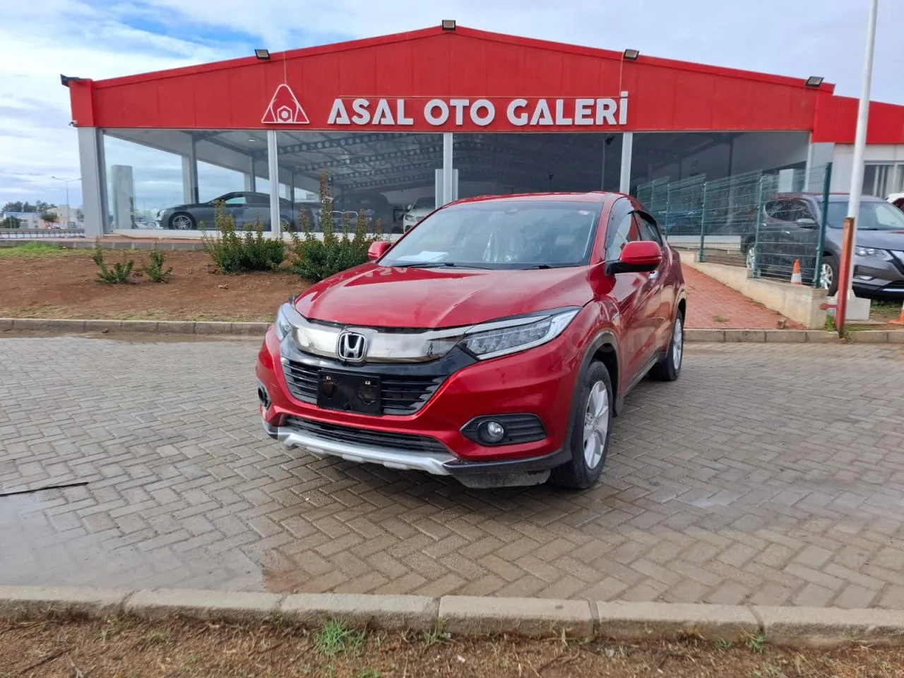 2019 Honda Vezel 1.5 i-VTEC Hybrid Automatic HYBRID AUTOMATIC Lefkoşa İlan görseli - GalerimPlus