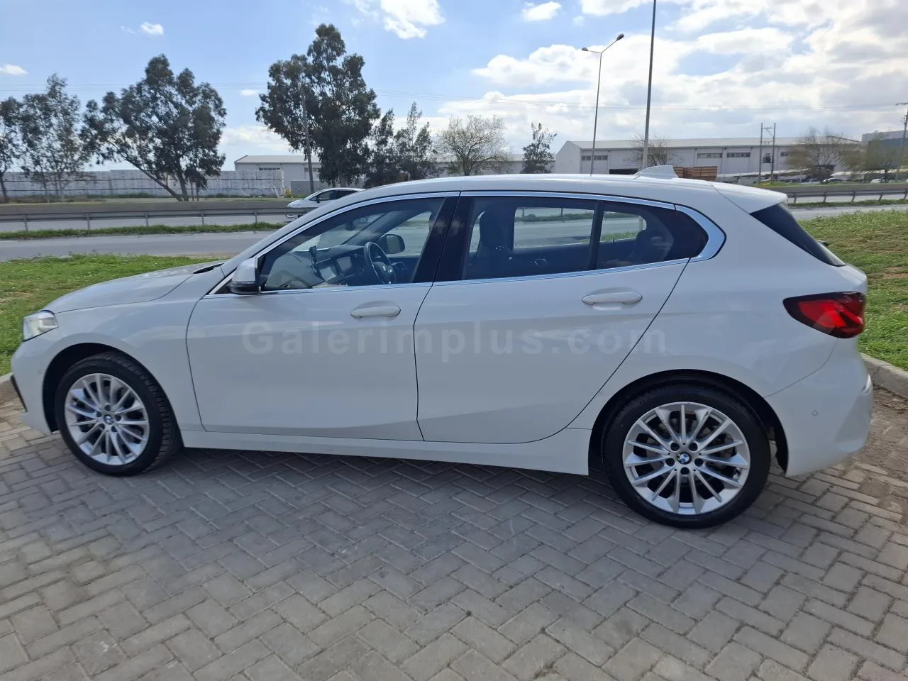 2023 Model Otomatik BMW 1 Serisi 118d Lefkoşa Satılık İkinci El | GalerimPlus - Thumbnail 8
