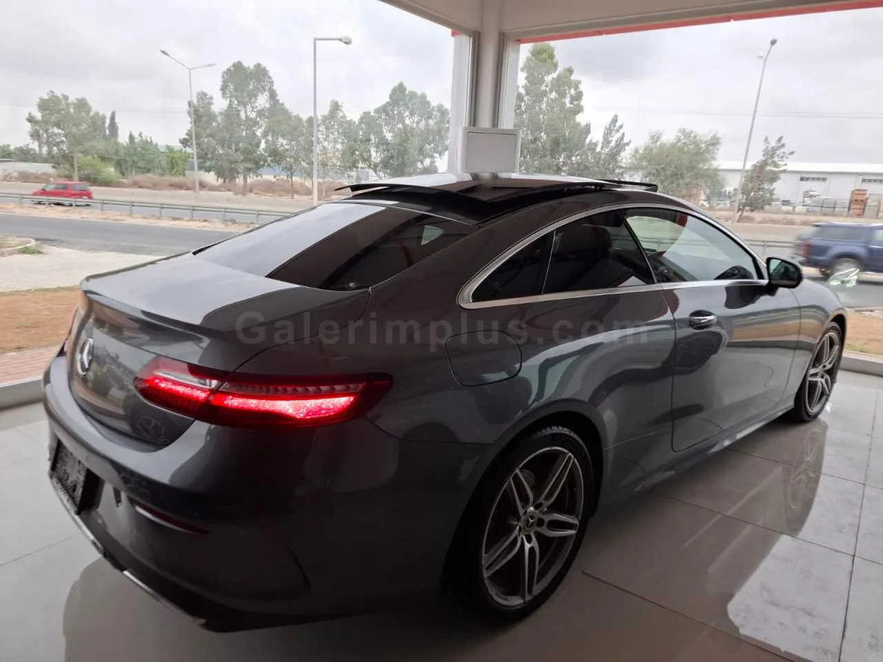 2021 Model Otomatik Mercedes-Benz E Serisi E 200 Lefkoşa Satılık İkinci El | GalerimPlus - Thumbnail 6