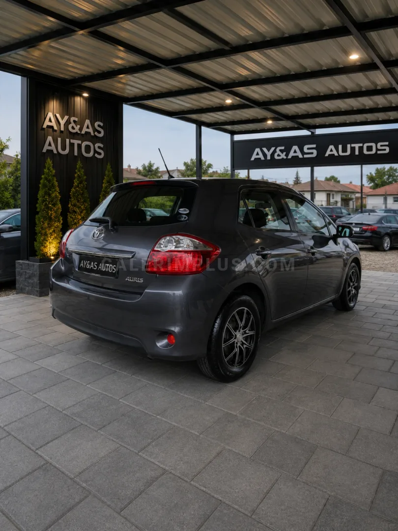 2011 Toyota Auris 1.5 S Premium 1.5 S Lefke Satılık İkinci El | GalerimPlus - Thumbnail 4