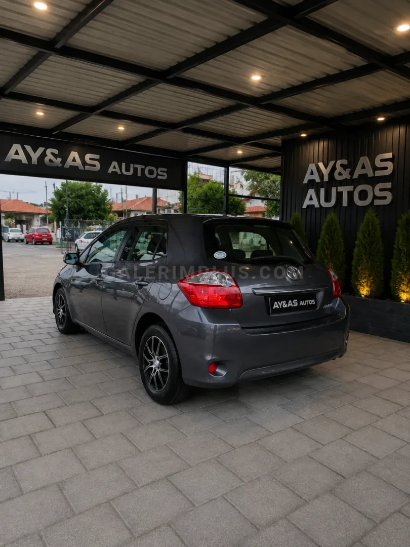 2011 Toyota Auris 1.5 S Premium 1.5 S Lefke Satılık İkinci El | GalerimPlus - Thumbnail 5