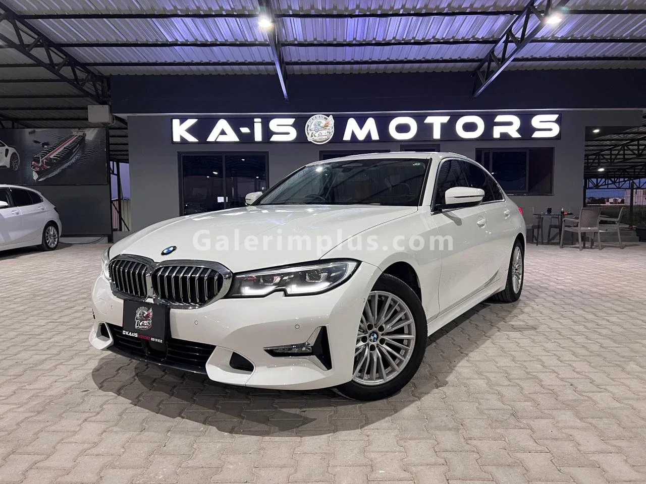 2022 Model Otomatik BMW 3 Serisi 318i Gazimağusa Satılık İkinci El | GalerimPlus - Thumbnail 3