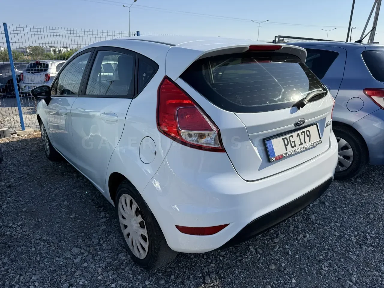 2017 Ford Fiesta 1.6 Lefkoşa Satılık İkinci El | GalerimPlus - Thumbnail 4