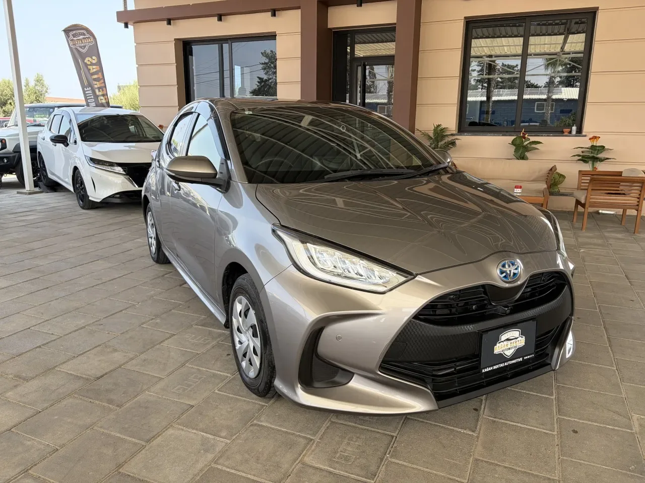 2022 Toyota Yaris 1.5 Hybrid Gazimağusa Satılık İkinci El | GalerimPlus - Fotoğraf 1
