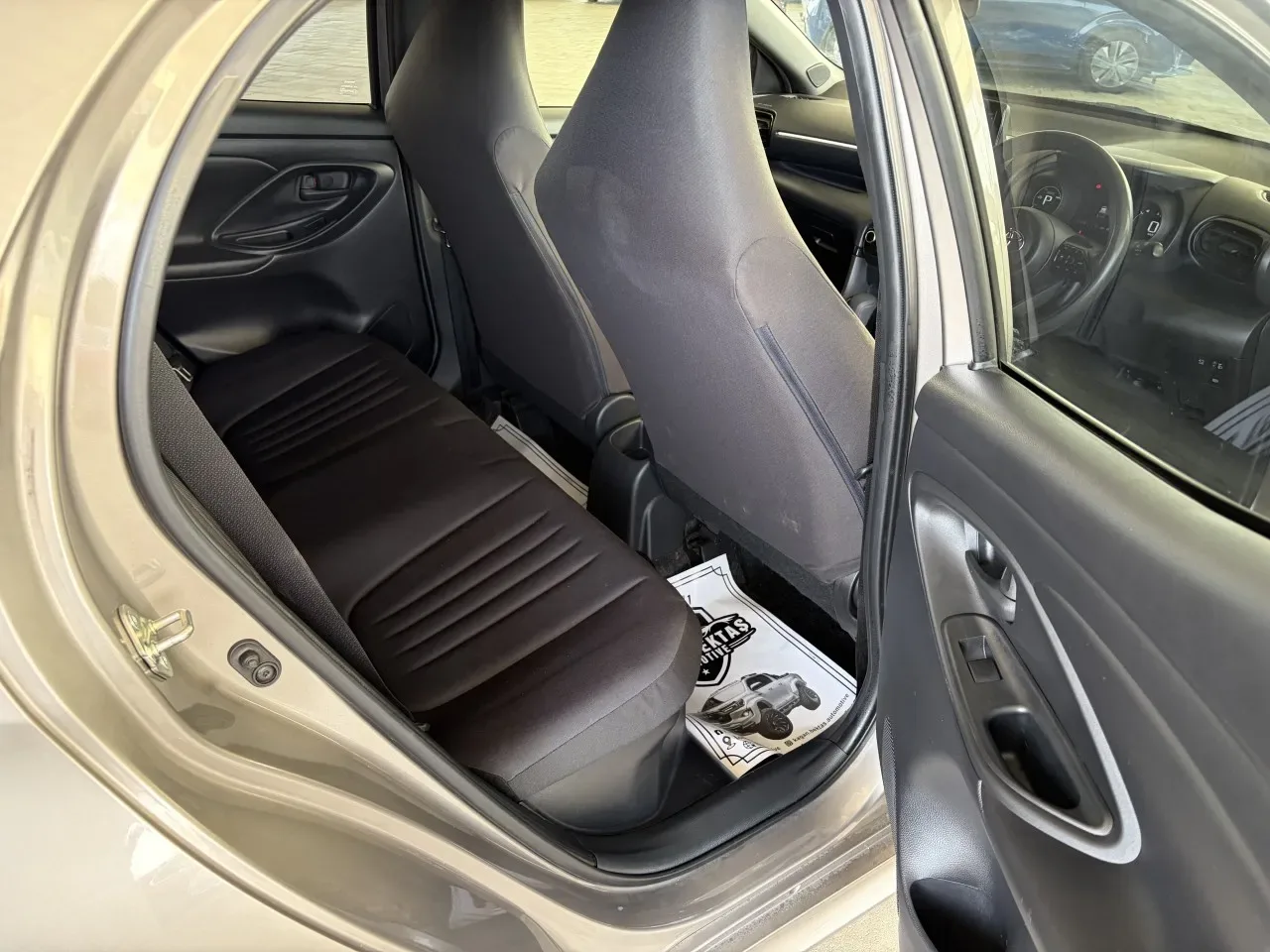 2022 Toyota Yaris 1.5 Hybrid Gazimağusa Satılık İkinci El | GalerimPlus - Thumbnail 8