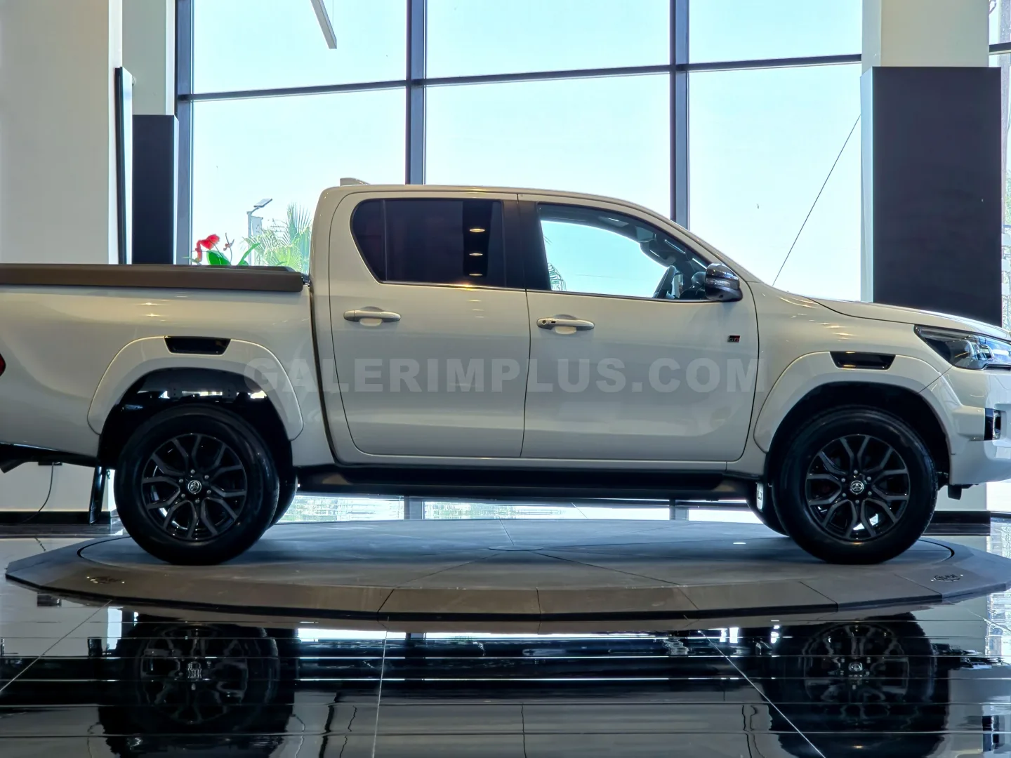 2023 Toyota Hilux 2.8 D-4D 2.8 D-4D Gazimağusa Satılık İkinci El | GalerimPlus - Thumbnail 4