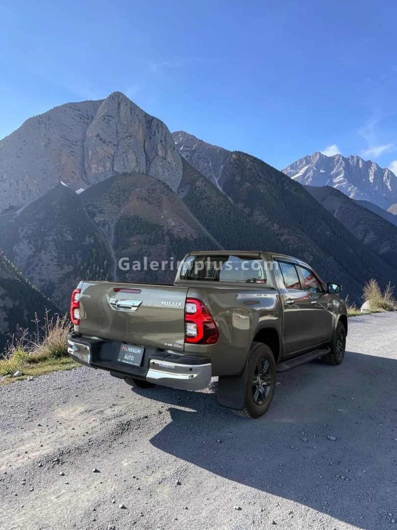 2024 Model Otomatik Toyota Hilux 2.4 D Girne Satılık İkinci El | GalerimPlus - Thumbnail 2