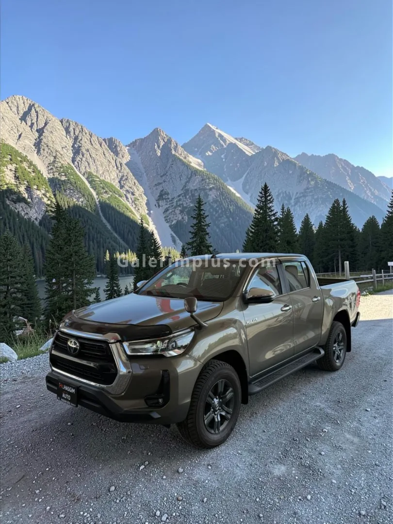 2024 Model Otomatik Toyota Hilux 2.4 D Girne Satılık İkinci El | GalerimPlus - Thumbnail 4