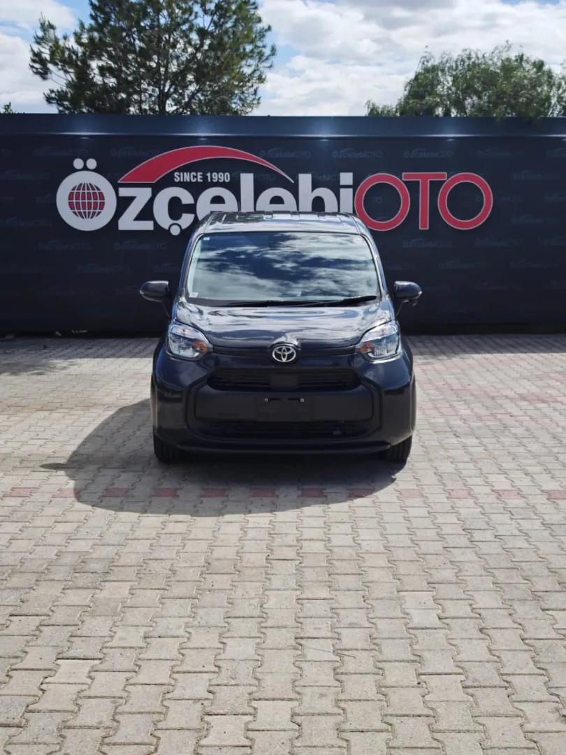 2023 Toyota Sienta Sienta 1.5 Hybrid CVT Lefkoşa Satılık İkinci El | GalerimPlus - Thumbnail 2