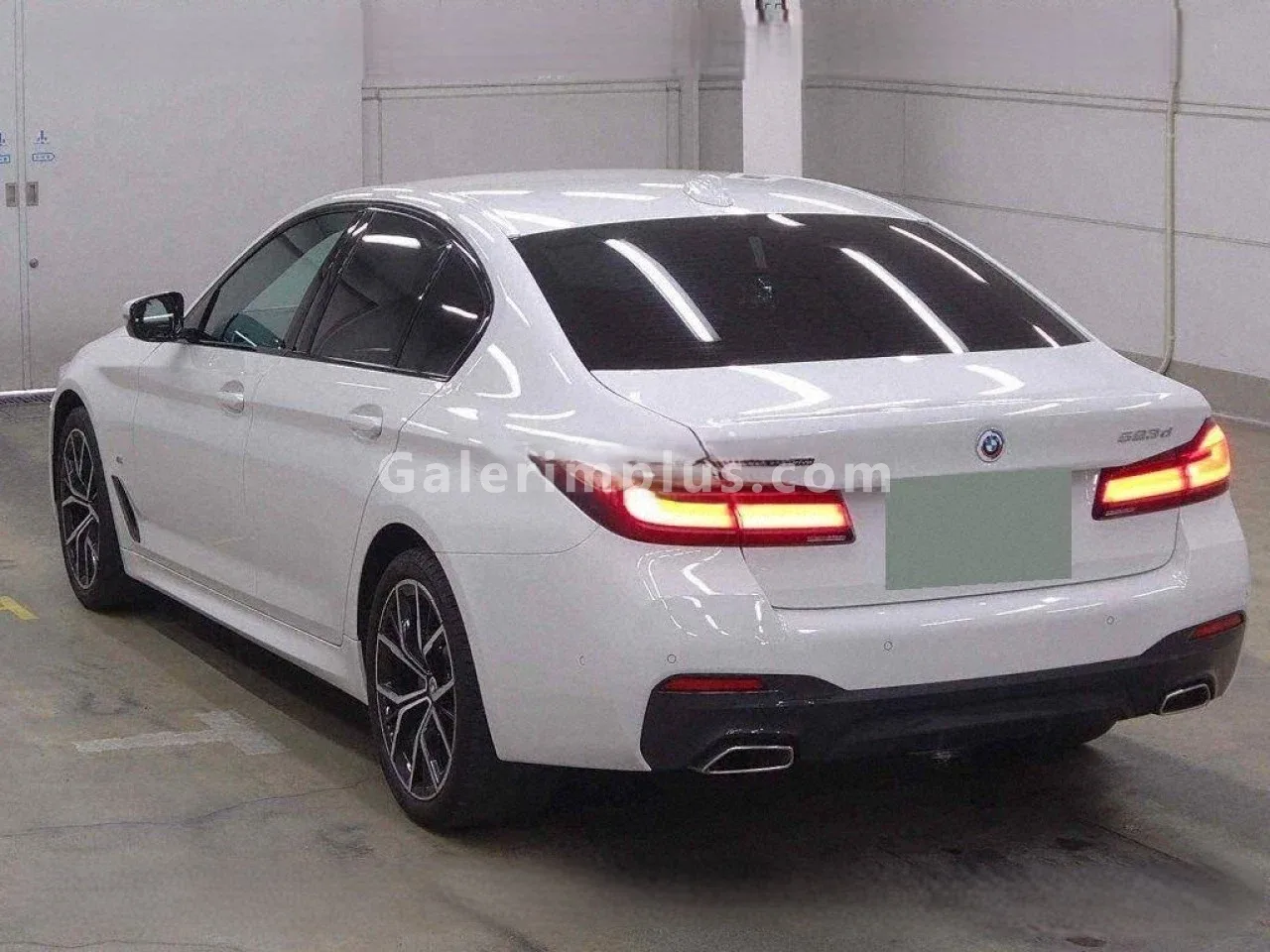 2023 Model Otomatik BMW 5 Serisi 523 d xDrive Gazimağusa Satılık İkinci El | GalerimPlus - Thumbnail 3