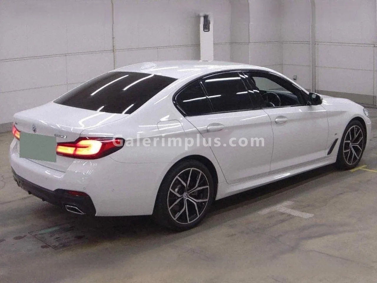 2023 Model Otomatik BMW 5 Serisi 523 d xDrive Gazimağusa Satılık İkinci El | GalerimPlus - Thumbnail 6
