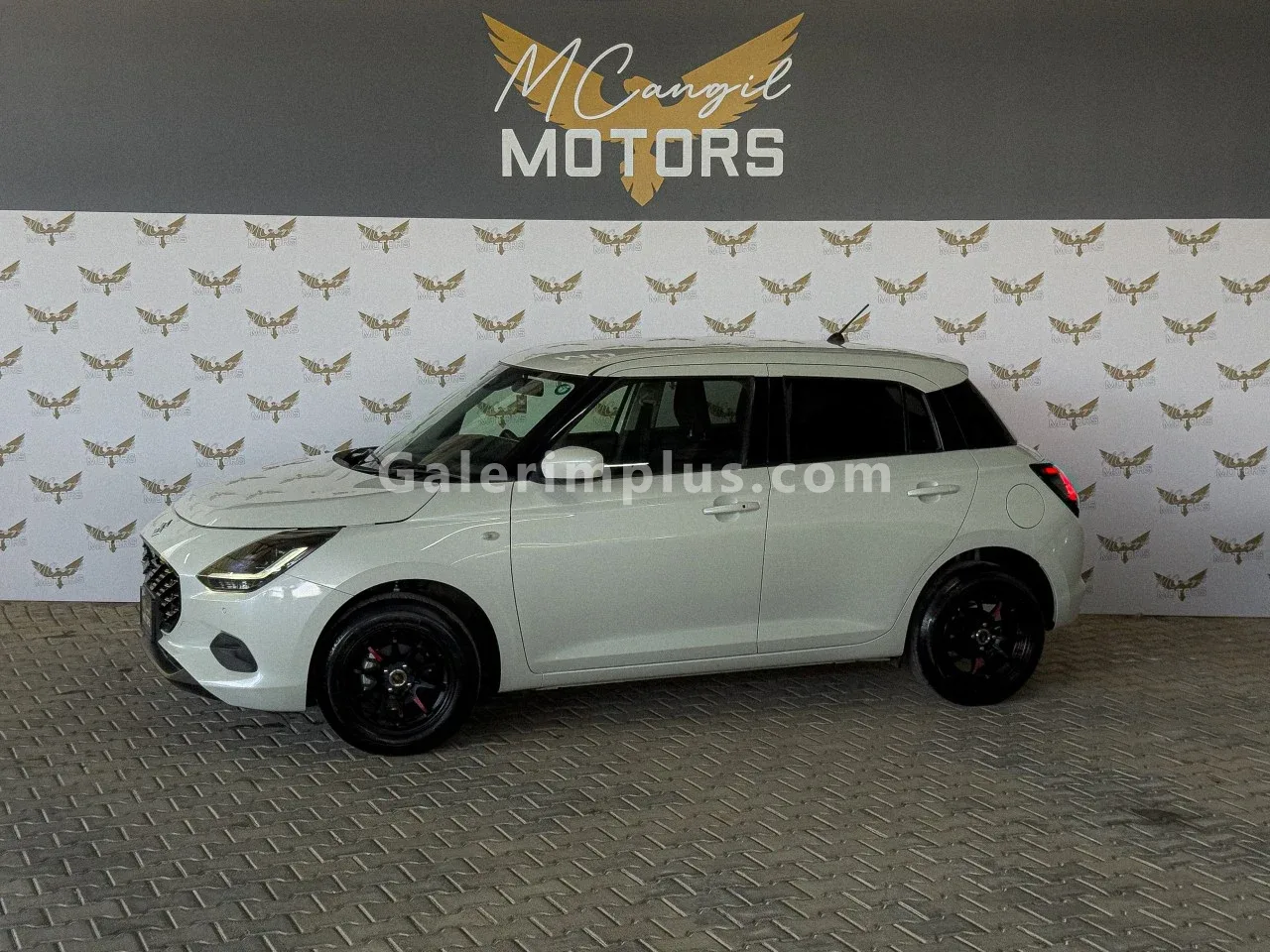 2024 Model Otomatik Suzuki Swift 1.2 Girne Satılık İkinci El | GalerimPlus - Fotoğraf 1