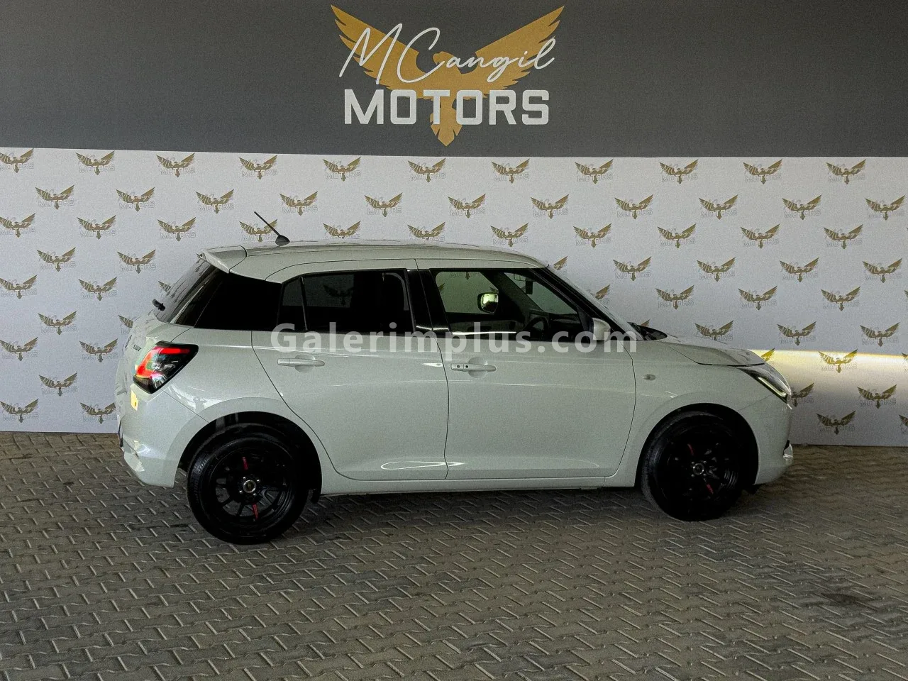 2024 Model Otomatik Suzuki Swift 1.2 Girne Satılık İkinci El | GalerimPlus - Thumbnail 3