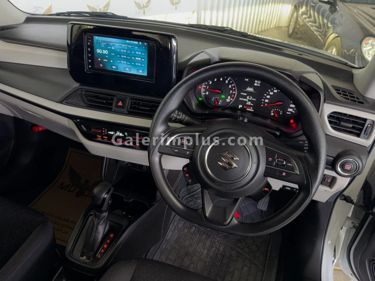 2024 Model Otomatik Suzuki Swift 1.2 Girne Satılık İkinci El | GalerimPlus - Thumbnail 4