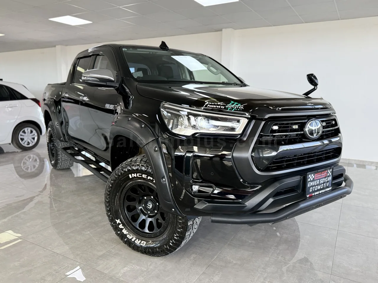 2021 Model Otomatik Toyota Hilux 2.4 D Lefkoşa Satılık İkinci El | GalerimPlus - Fotoğraf 1