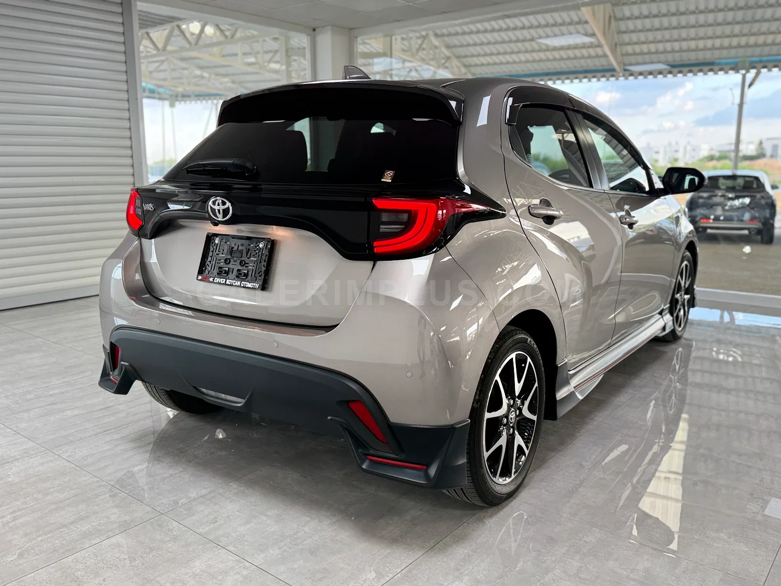 2024 Toyota Yaris 1.5 1.5 1.5 Lefkoşa Satılık İkinci El | GalerimPlus - Thumbnail 4