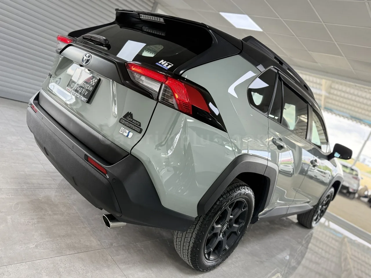 2023 Model Otomatik Toyota RAV4 2.5 Hybrid Lefkoşa Satılık İkinci El | GalerimPlus - Thumbnail 3
