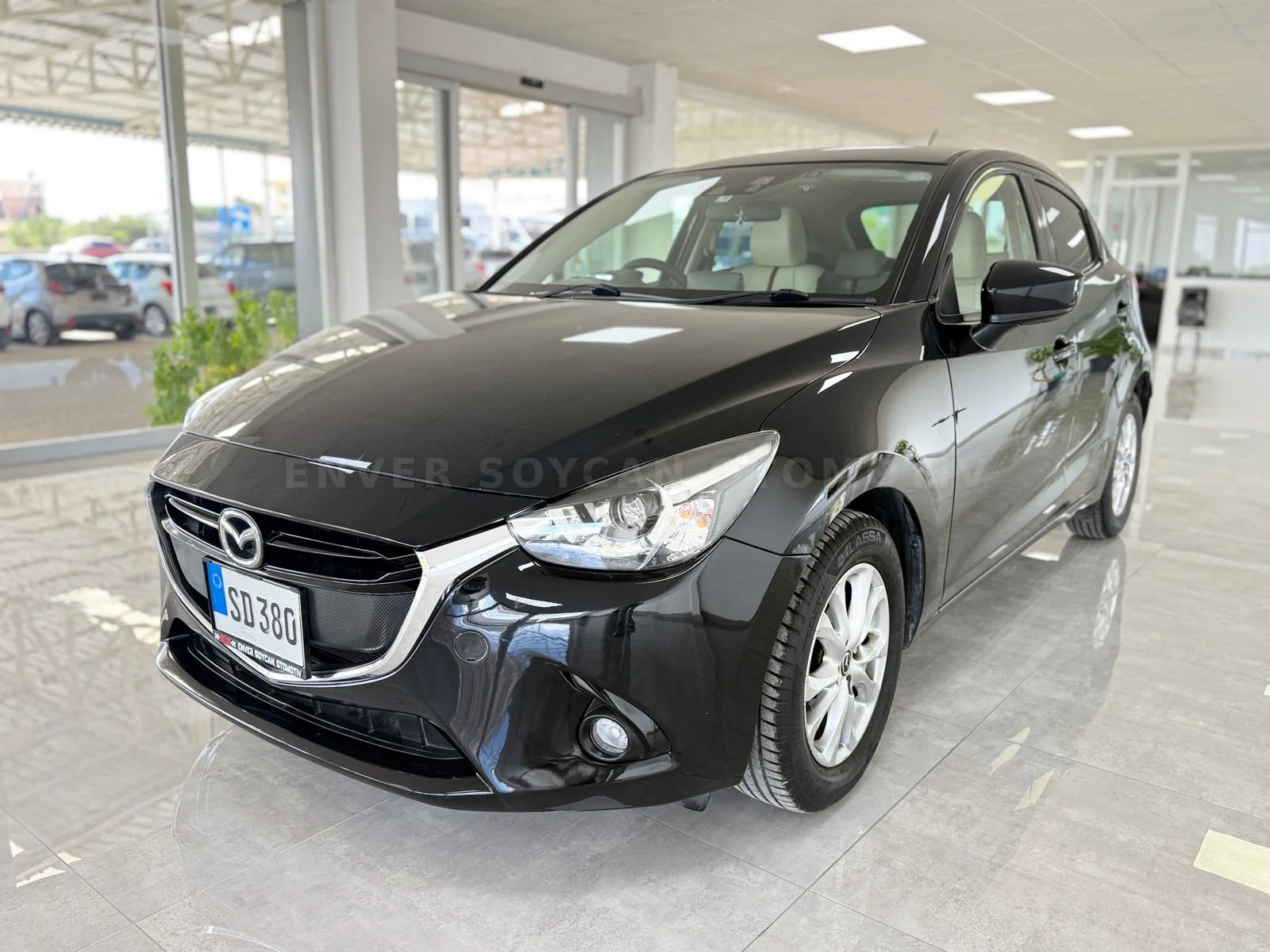 2015 Mazda Demio 1.3i Full Paket Lefkoşa Satılık İkinci El | GalerimPlus - Fotoğraf 1