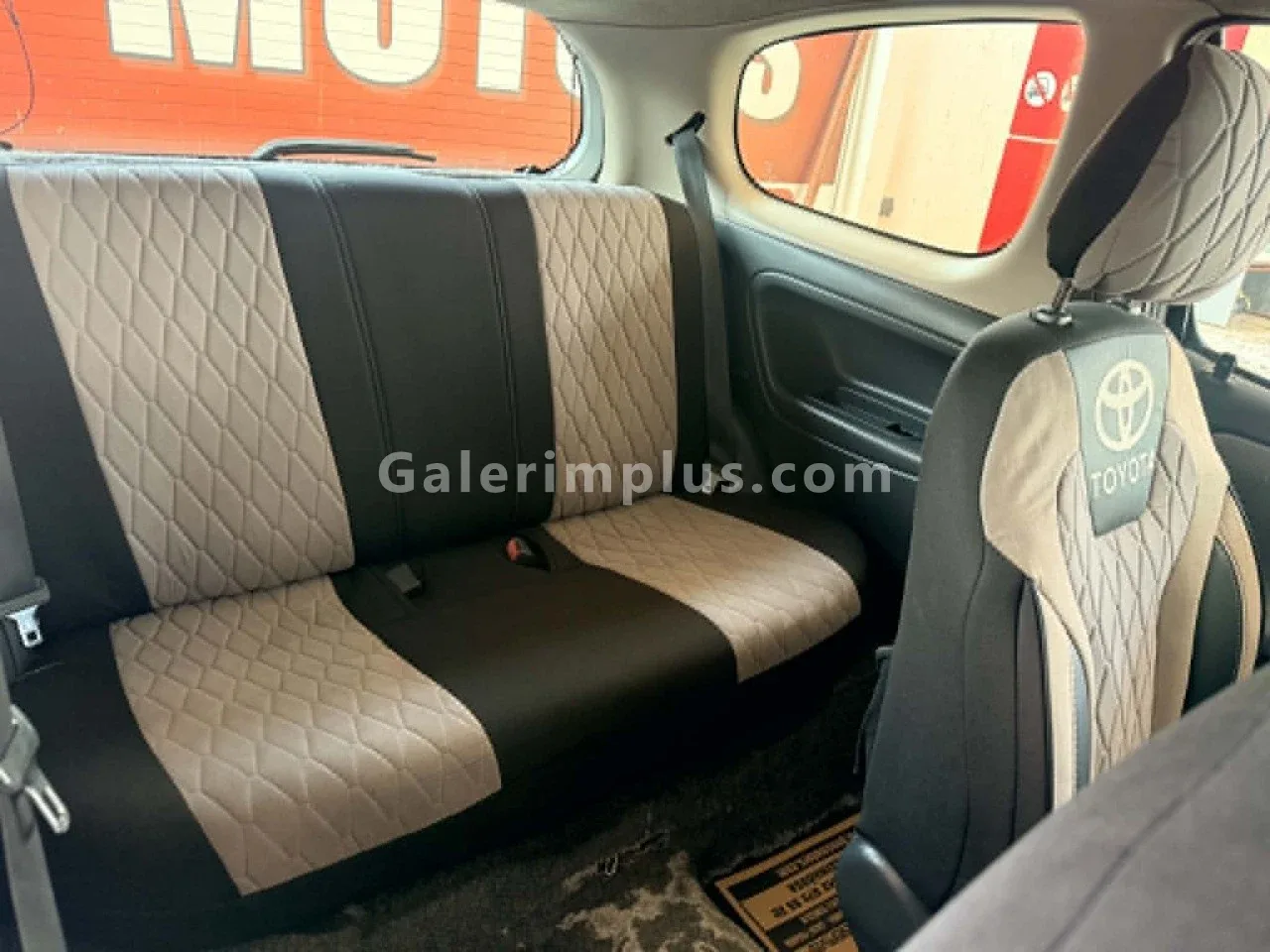 2000 Model Otomatik Toyota Vitz 1.0 i 12V Gazimağusa Satılık İkinci El | GalerimPlus - Thumbnail 7