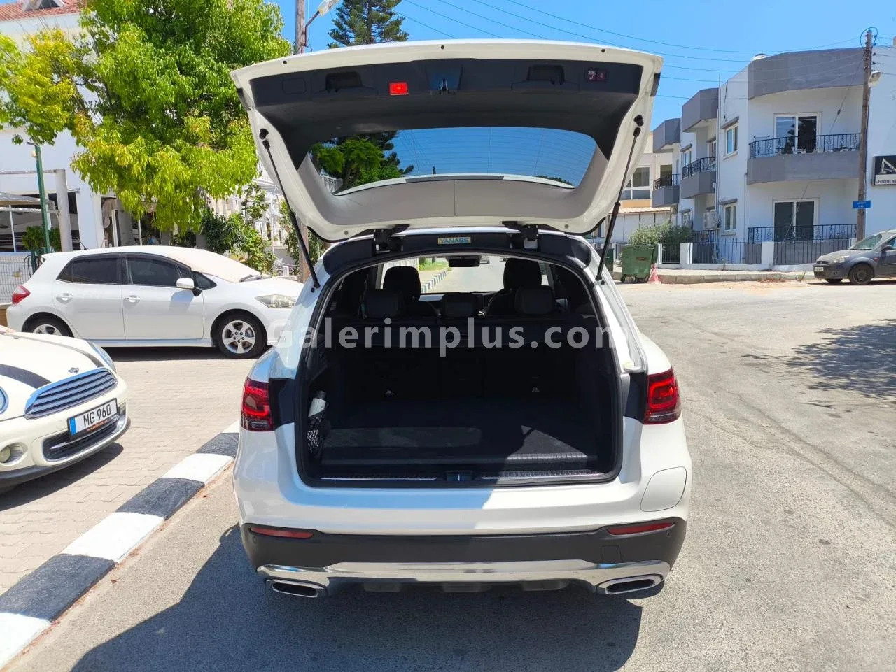 2021 Model Otomatik Mercedes - Benz GLC 350 e Gazimağusa Satılık İkinci El | GalerimPlus - Thumbnail 8