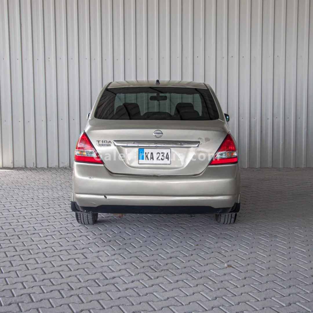 2005 Model Otomatik Nissan Tiida Girne Satılık İkinci El | GalerimPlus - Thumbnail 5