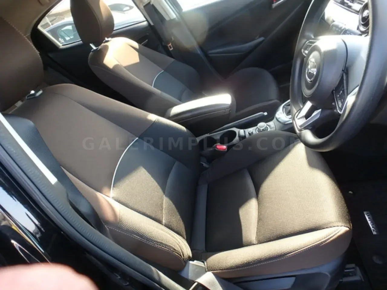2022 Mazda Mazda 2 1.5 Sky-G Gazimağusa Satılık İkinci El | GalerimPlus - Thumbnail 5
