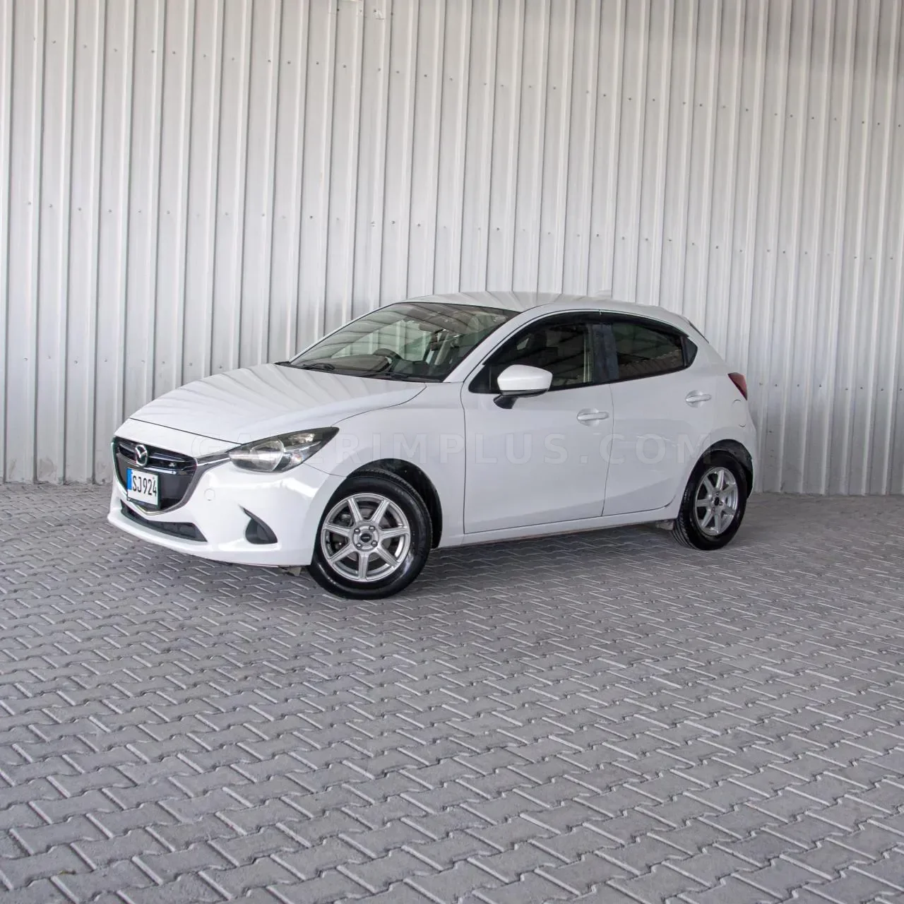 2017 Mazda Demio 1.5 16V Automatic Girne Satılık İkinci El | GalerimPlus - Fotoğraf 1