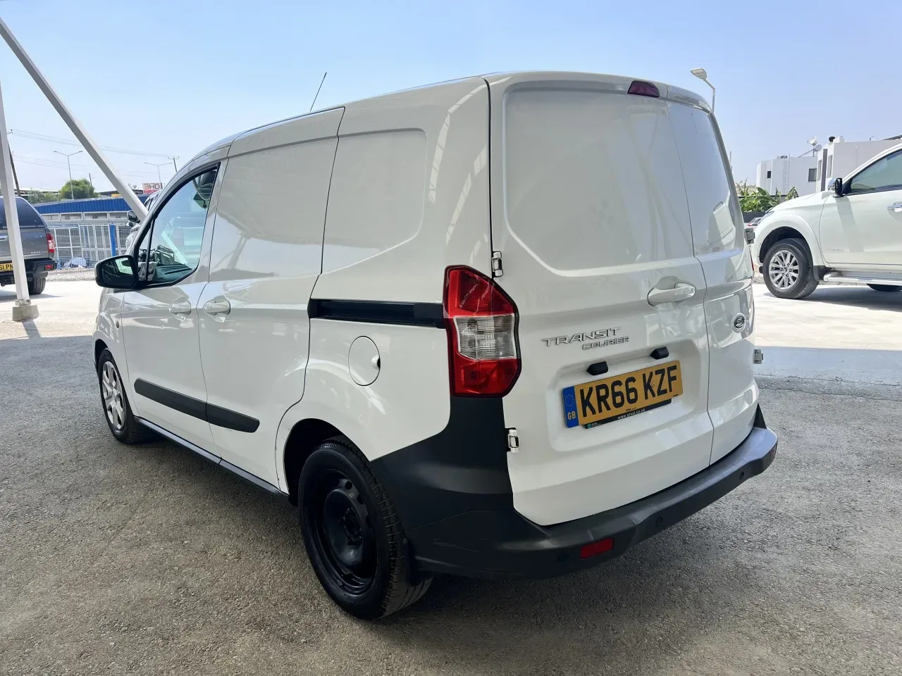 2017 Ford Transit Courier Lefkoşa Satılık İkinci El | GalerimPlus - Thumbnail 4