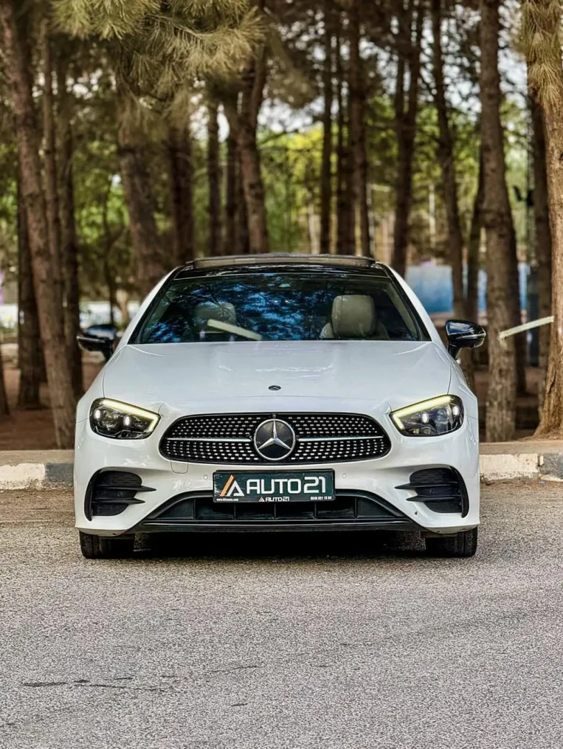 2022 Mercedes-Benz E Serisi E 300 Gazimağusa Satılık İkinci El | GalerimPlus - Thumbnail 3
