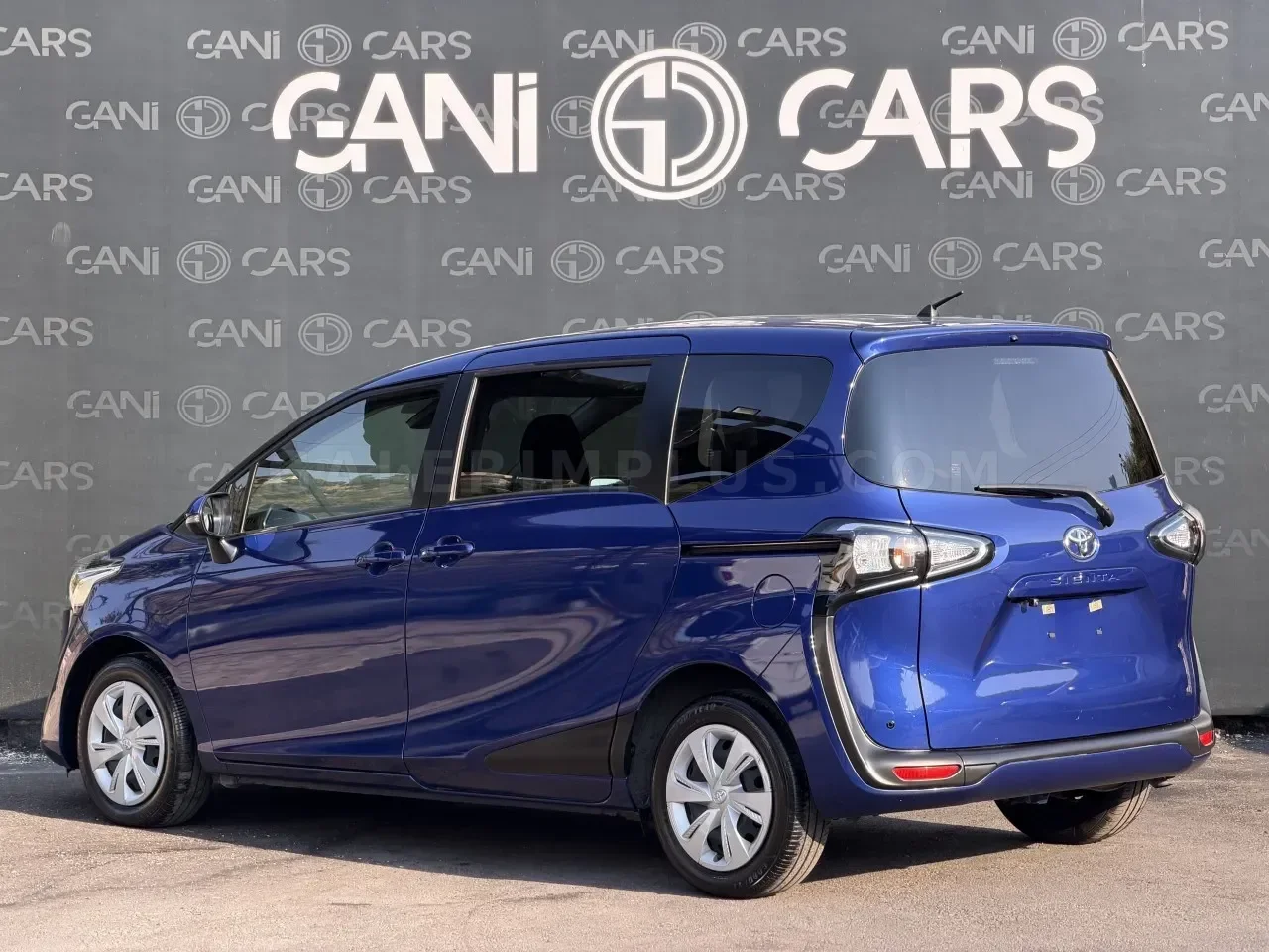 2022 Toyota Sienta Sienta 1.5 i Girne Satılık İkinci El | GalerimPlus - Thumbnail 4