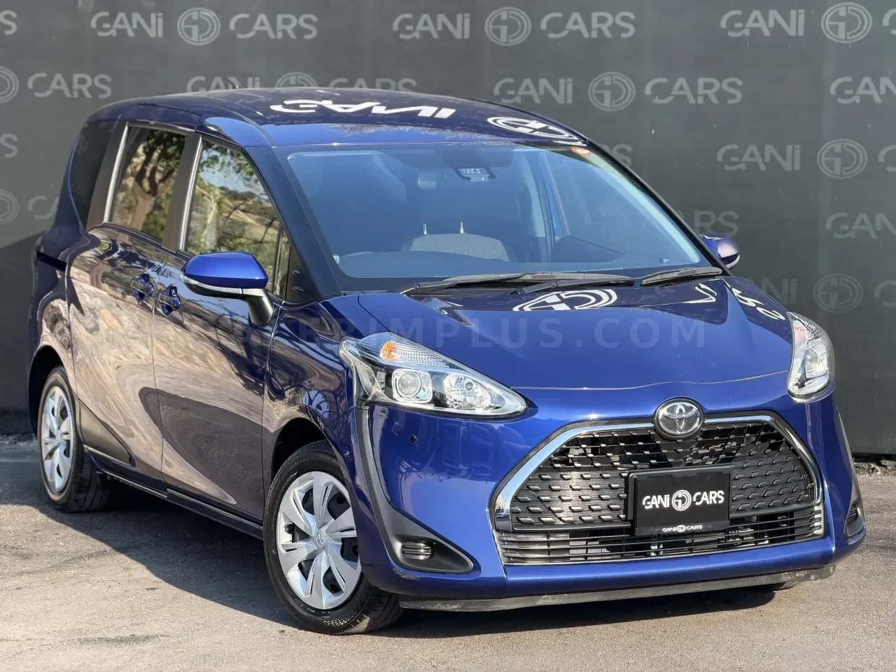 2022 Toyota Sienta Sienta 1.5 i Girne Satılık İkinci El | GalerimPlus - Thumbnail 6