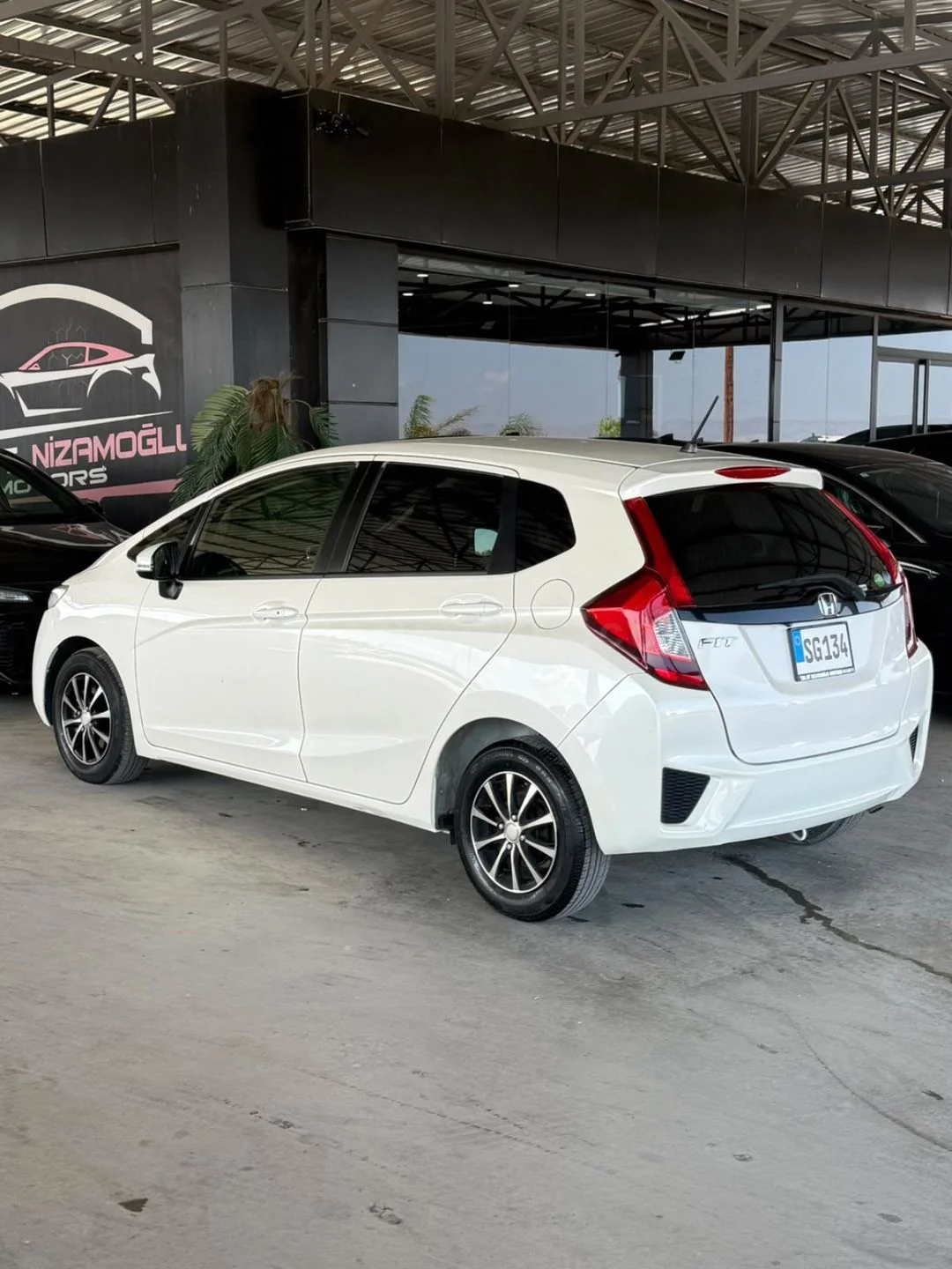 2015 Model Otomatik Honda Fit 1.3 Gazimağusa Satılık İkinci El | GalerimPlus - Thumbnail 4