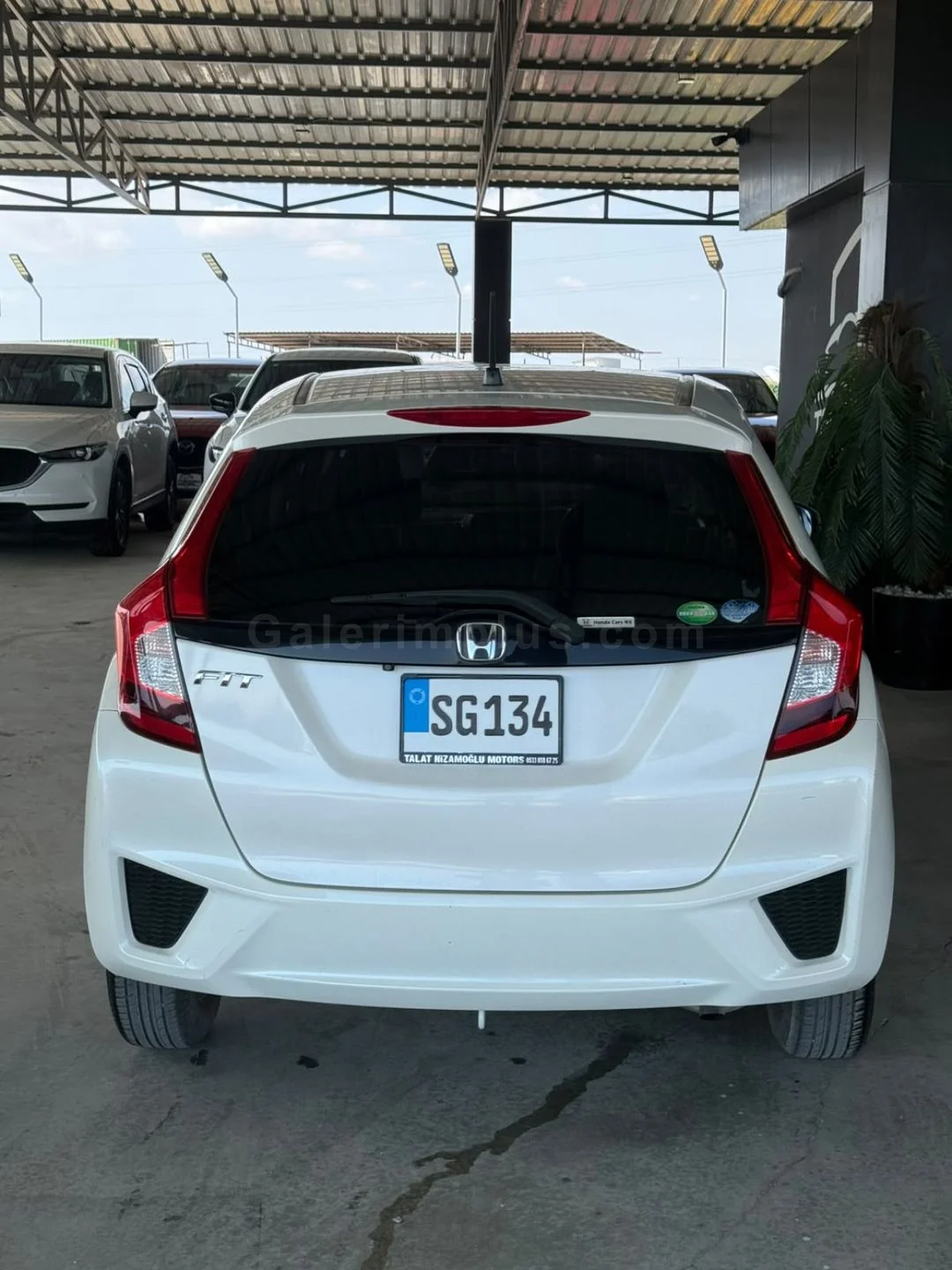 2015 Model Otomatik Honda Fit 1.3 Gazimağusa Satılık İkinci El | GalerimPlus - Thumbnail 5