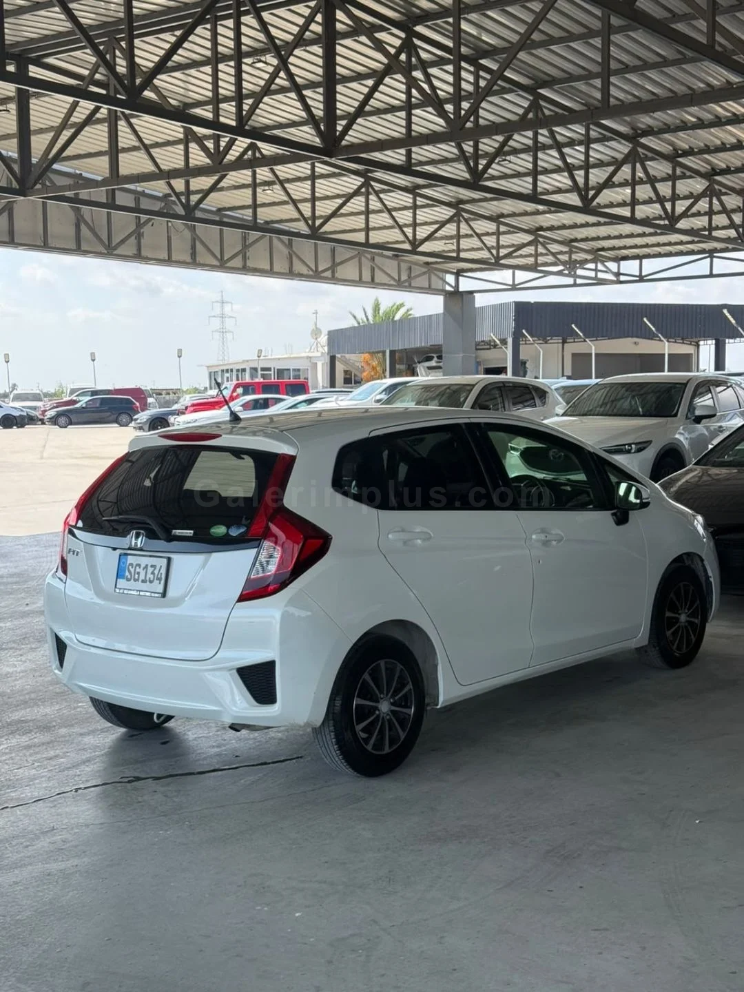 2015 Model Otomatik Honda Fit 1.3 Gazimağusa Satılık İkinci El | GalerimPlus - Thumbnail 6