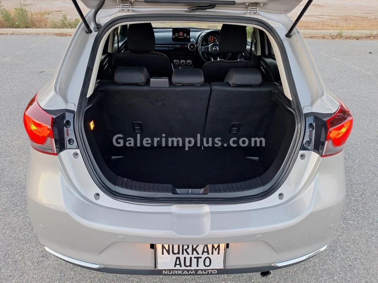 2022 Mazda Mazda 2 1.5 Skyactiv-G Gazimağusa Satılık İkinci El | GalerimPlus - Thumbnail 8