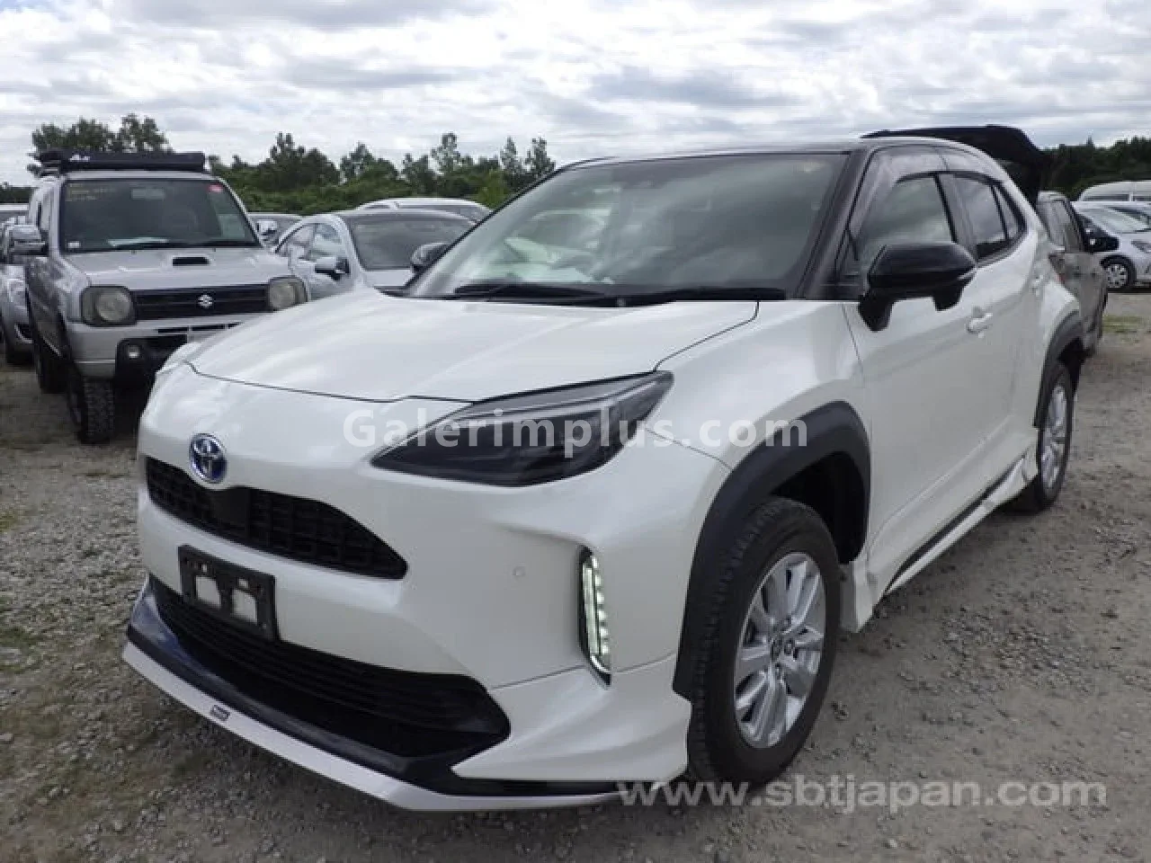 2022 Model Otomatik Toyota Yaris Cross 1.5 Hybrid Lefkoşa Satılık İkinci El | GalerimPlus - Thumbnail 3