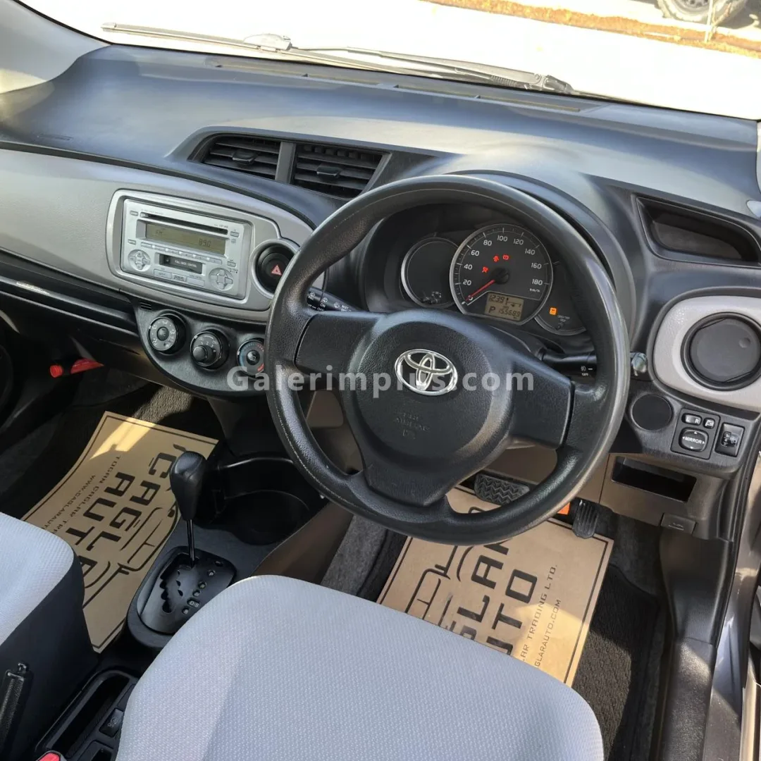 2013 Model Otomatik Toyota Vitz 1.3 16V Automatic Lefkoşa Satılık İkinci El | GalerimPlus - Thumbnail 8