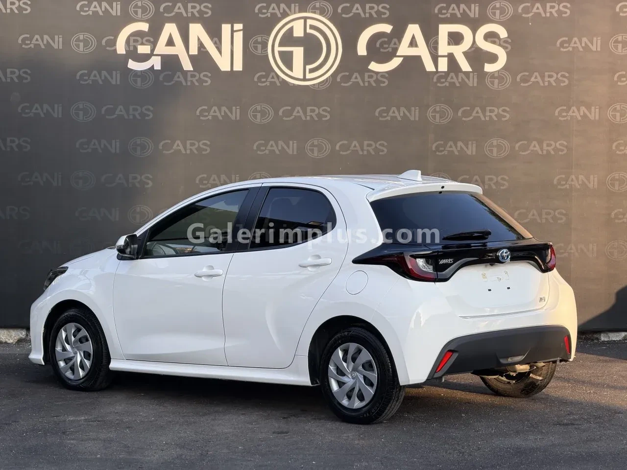 2023 Toyota Yaris 1.5 Hybrid Girne Satılık İkinci El | GalerimPlus - Thumbnail 3