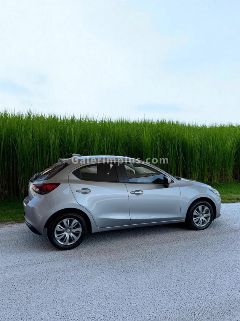 2022 Model Otomatik Mazda Demio 1.5 16V Automatic Girne Satılık İkinci El | GalerimPlus - Thumbnail 3