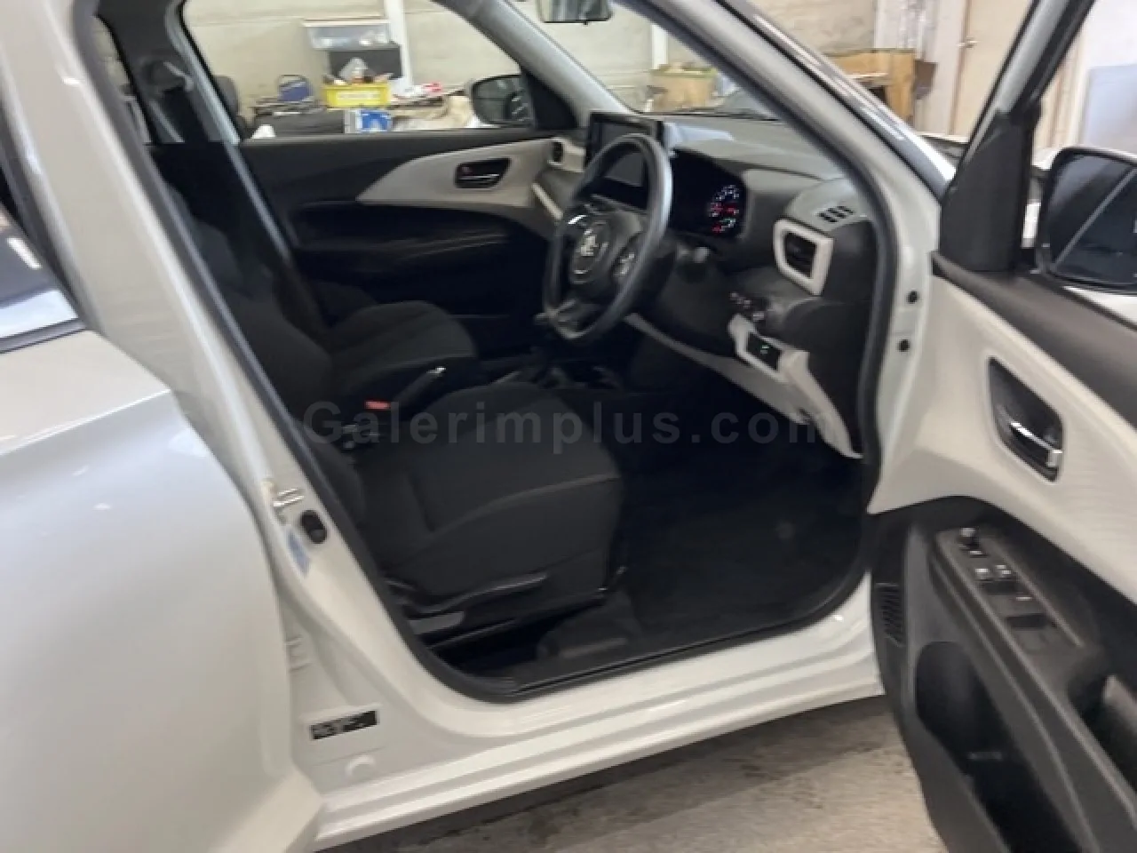 2026 Model Otomatik Suzuki Swift 1.2 Gazimağusa Satılık İkinci El | GalerimPlus - Thumbnail 4